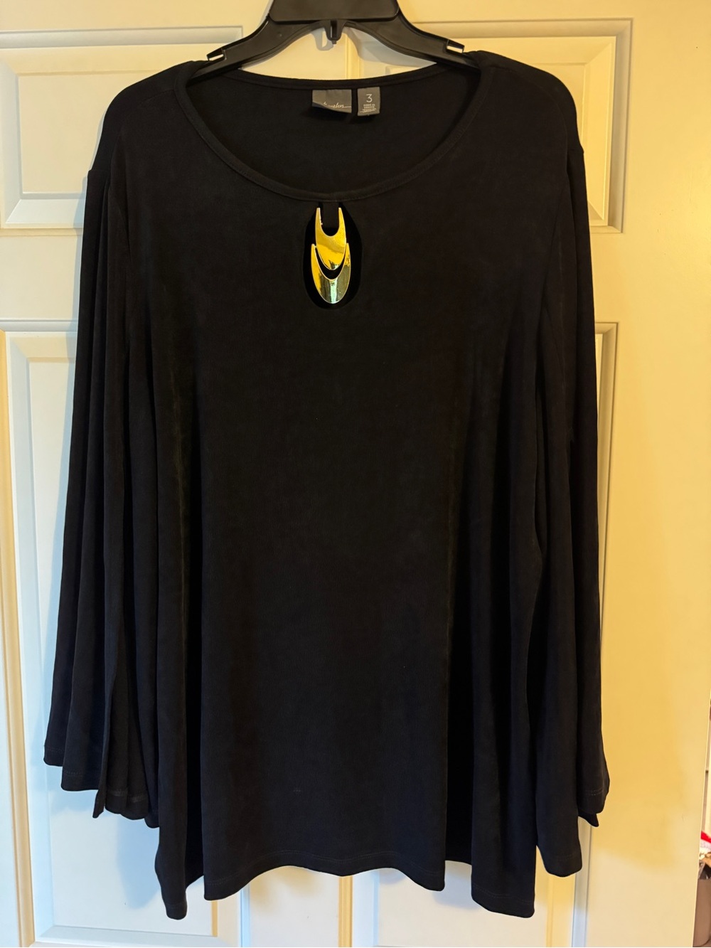 Traveler’s by Chico's Black Long-Sleeve Tunic with gold neck pendant